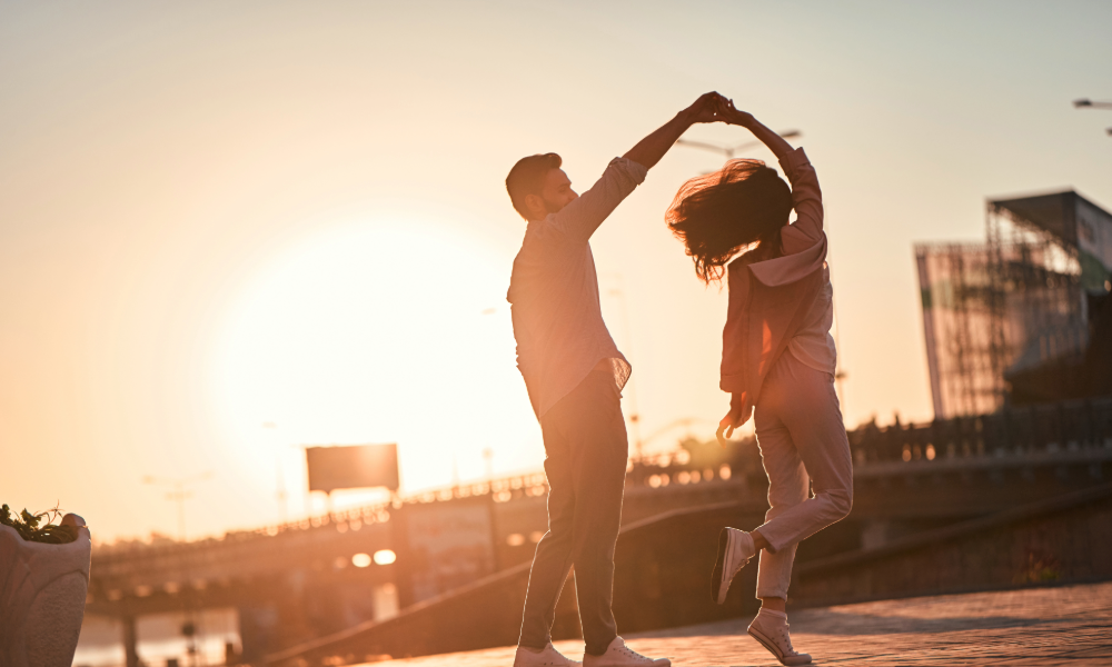woman dancing, conscious dance benefits