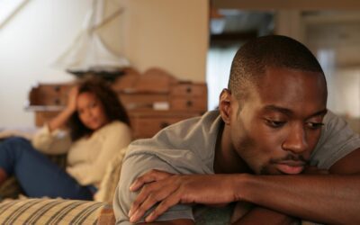 10 Communication Mistakes to Avoid {Tips from a Marriage Counselor}